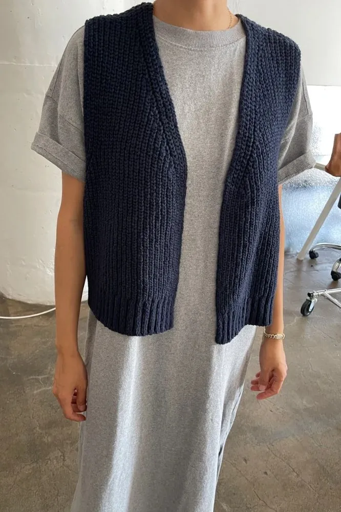 Le Bon Shoppe Granny Cotton Sweater Vest - Navy: XS/S