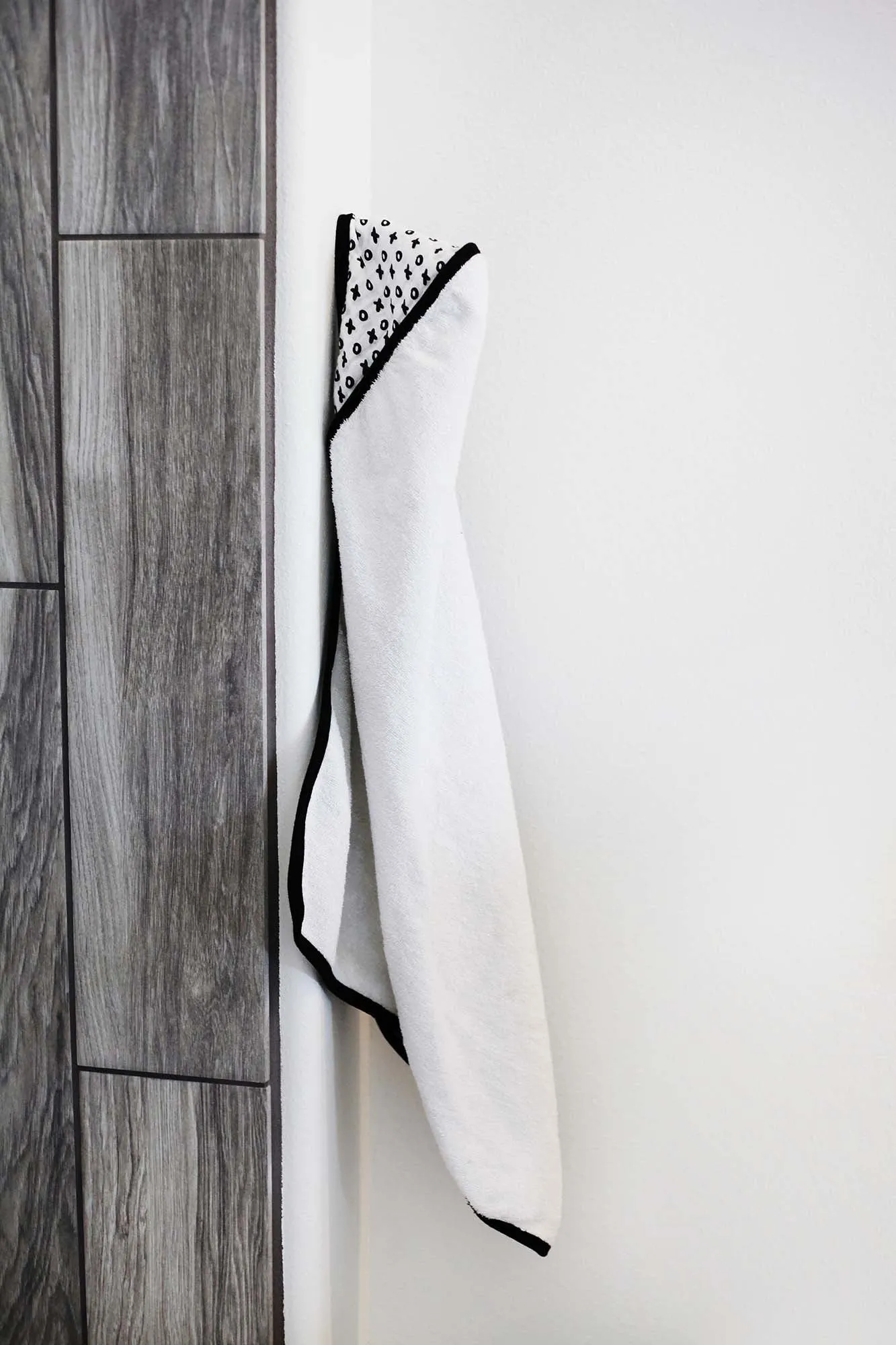 Organic Cotton Muslin + Terry Hooded Towel -  XO