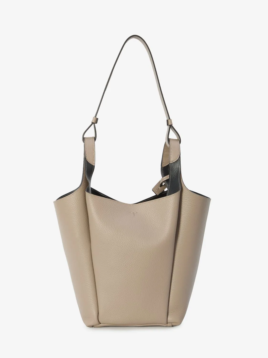 SMALL BUCKET BAG IN LEATHER