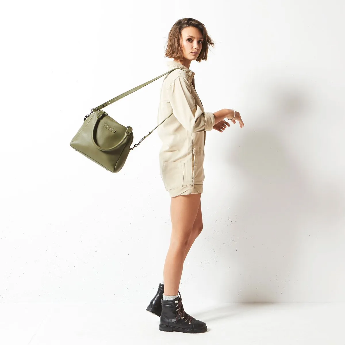 Status Anxiety WOMENS LAST MOUNTAINS LEATHER BAG - KHAKI