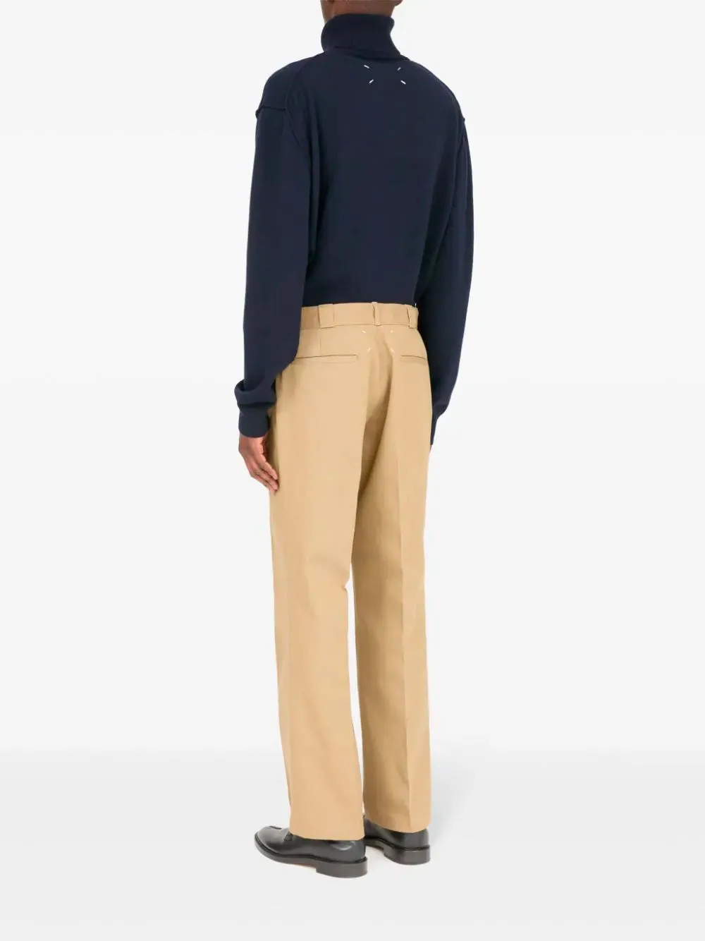 Straight-leg trousers