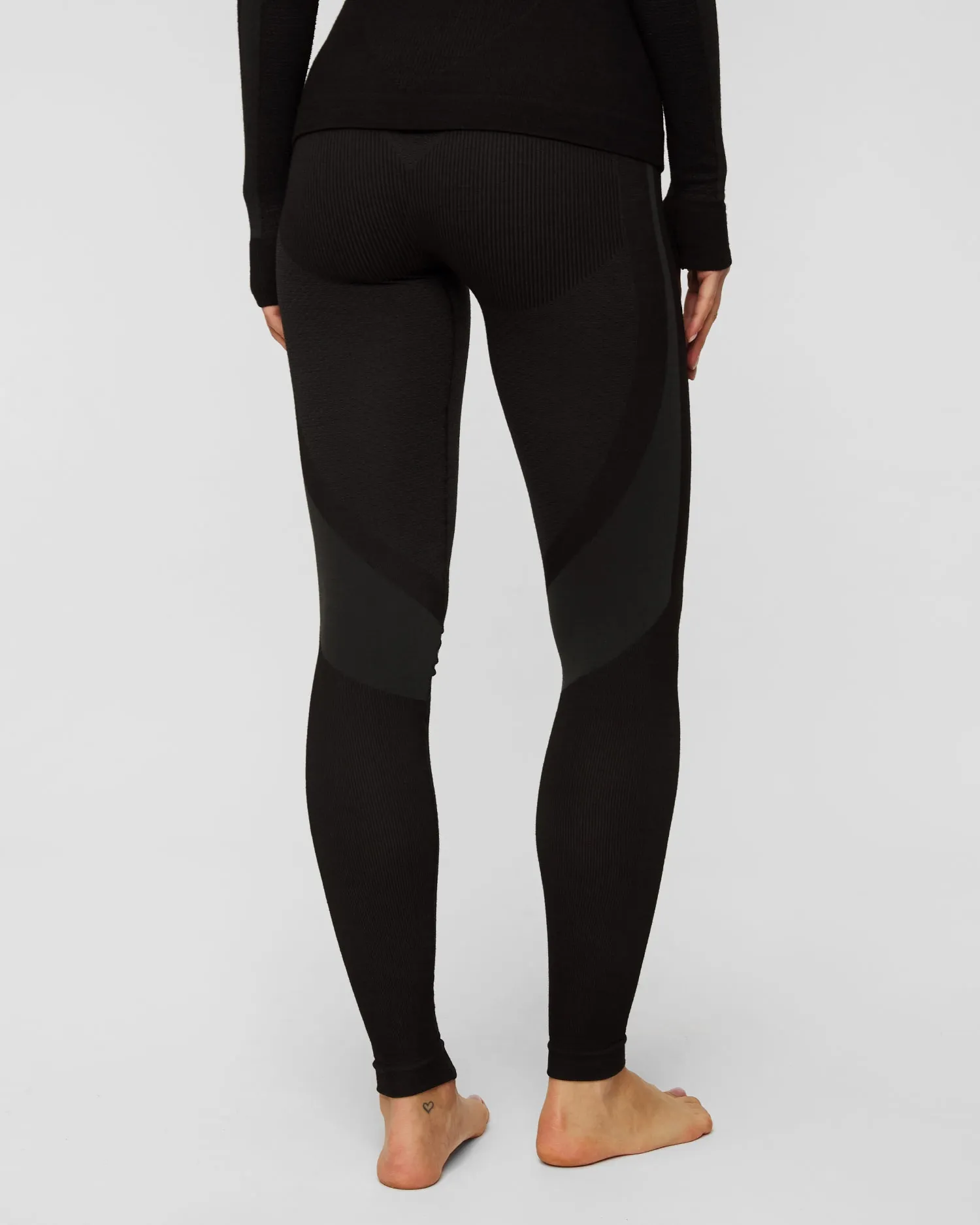 Women's black seamless leggings We Norwegians Racer 2074-99